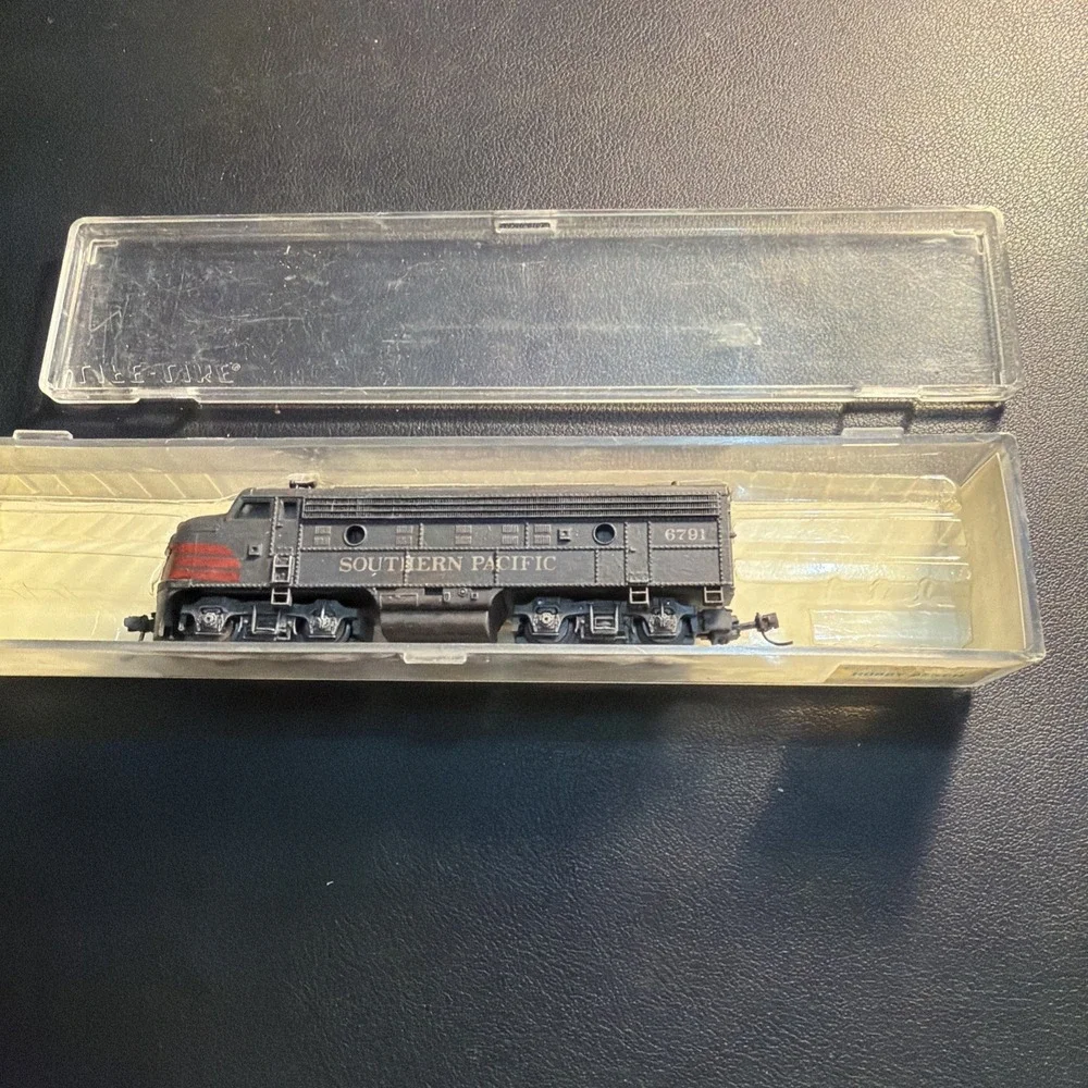 Life-Like N Scale Souther Pacific F-7 Locomotive #6791